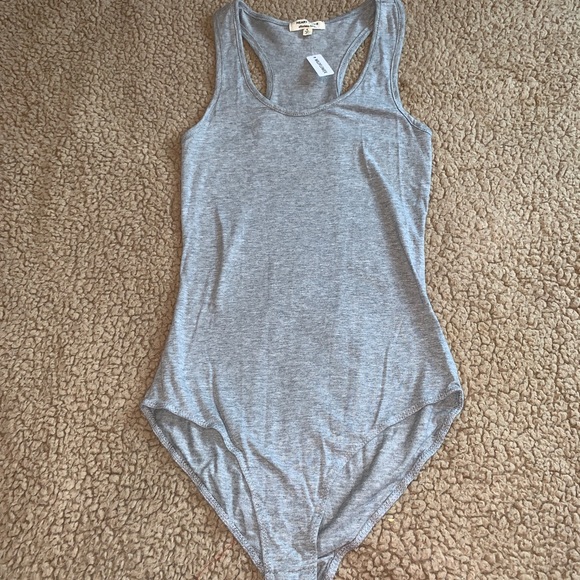 Heart & Hips Tops - GRAY BODY SUIT ⭐️💫